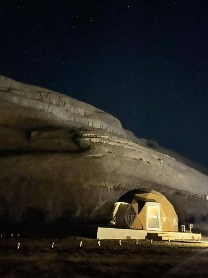 Sara Luxury Camp Hotel Wadi Rum Ngoại thất bức ảnh