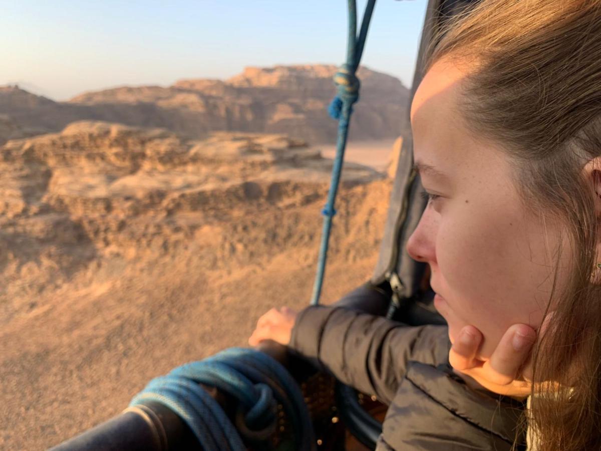 Sara Luxury Camp Hotel Wadi Rum Ngoại thất bức ảnh