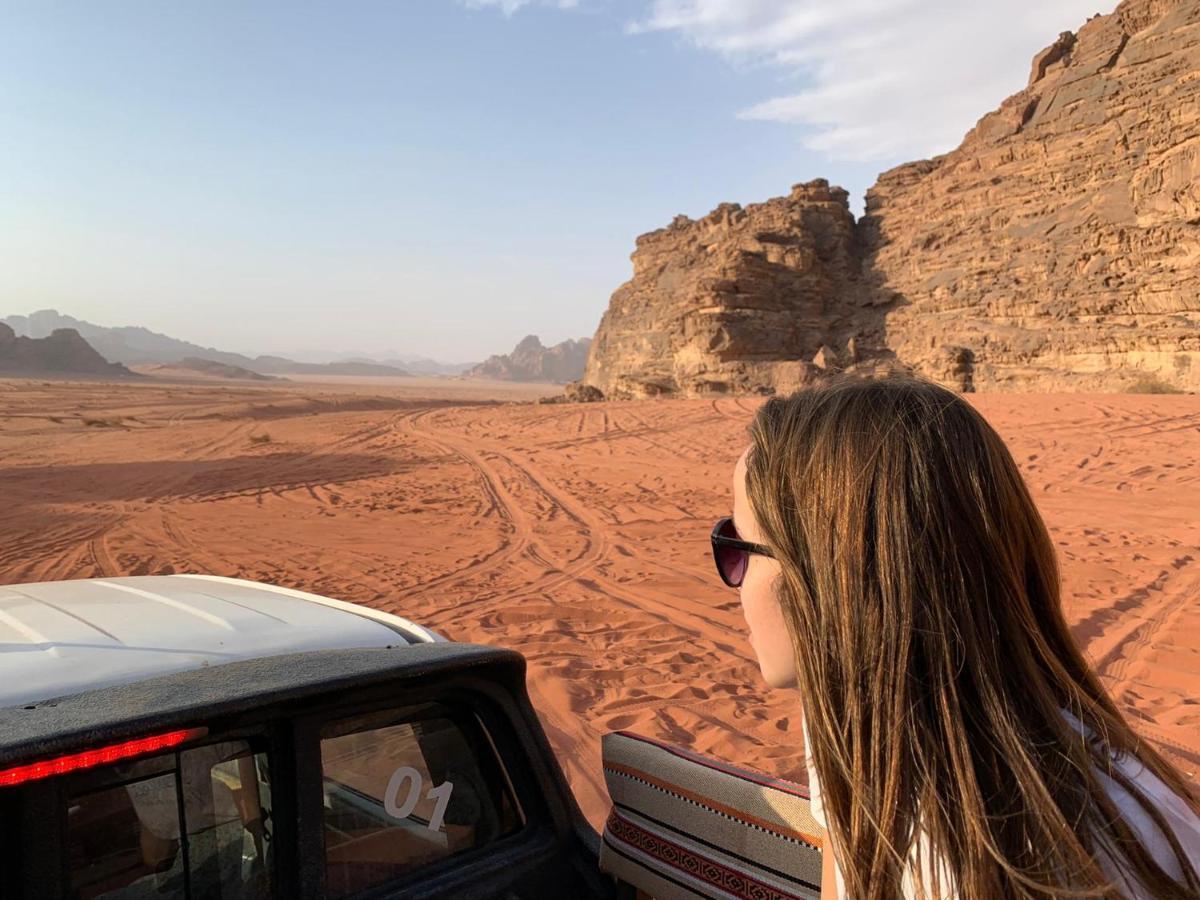 Sara Luxury Camp Hotel Wadi Rum Ngoại thất bức ảnh