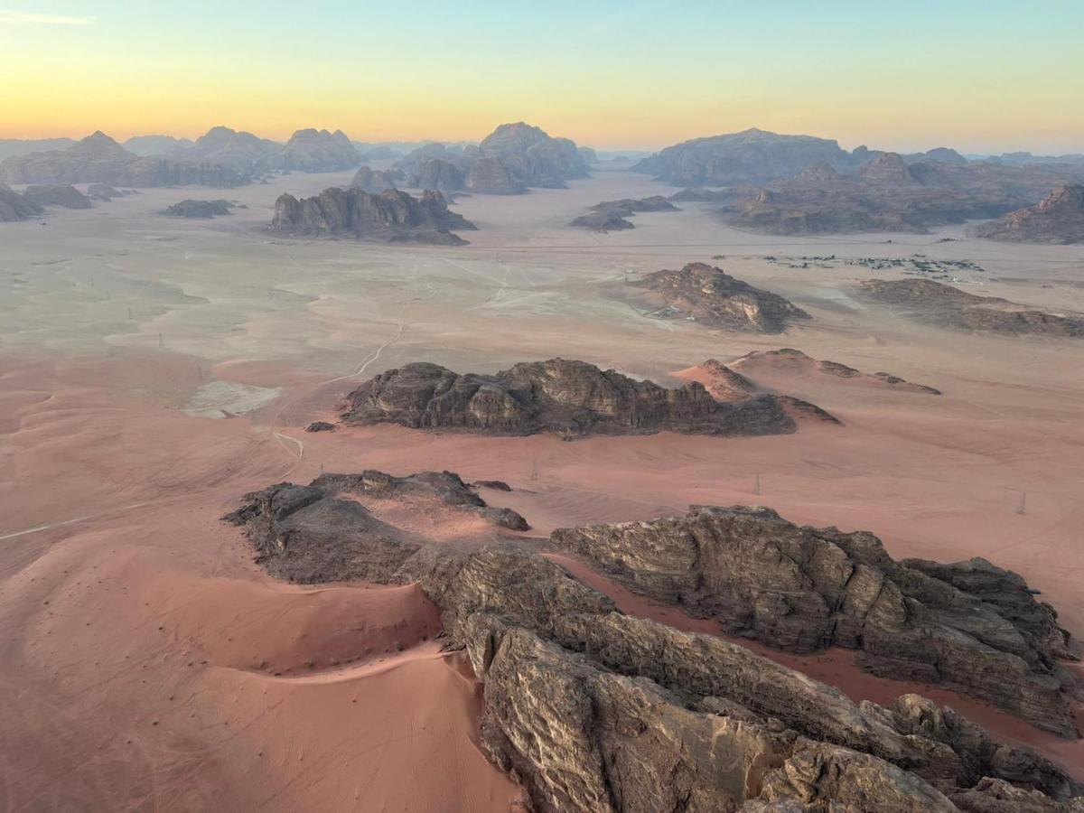 Sara Luxury Camp Hotel Wadi Rum Ngoại thất bức ảnh