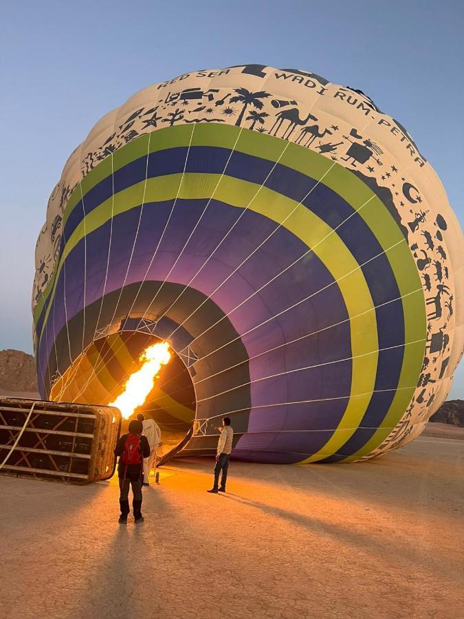 Sara Luxury Camp Hotel Wadi Rum Ngoại thất bức ảnh