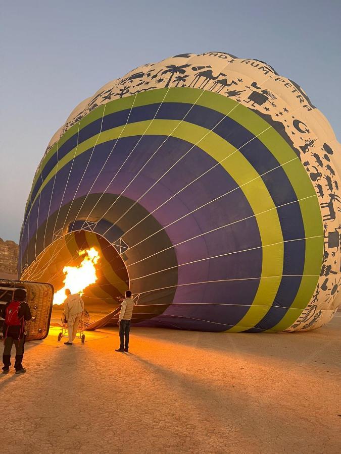 Sara Luxury Camp Hotel Wadi Rum Ngoại thất bức ảnh